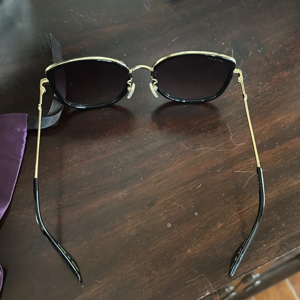 Gucci Black Gold Sunglasses with Gradient Lenses Gg0606sk butterfly authentic!